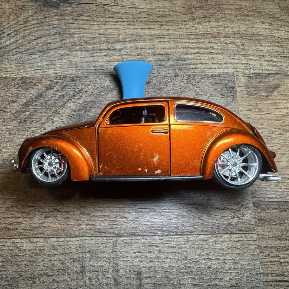 Maisto Diecast Car Unisex 1:24 Copper 2006 Urban Ridez VBUGZ VW Beetle